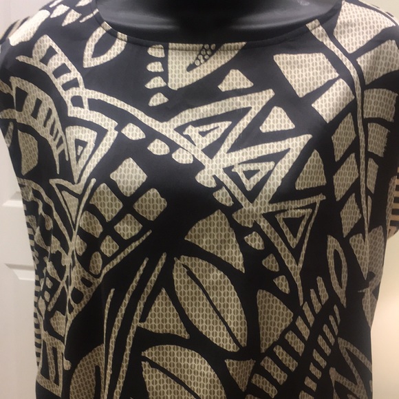 Ruby Rd. Ladies pullover top. - Picture 3 of 9